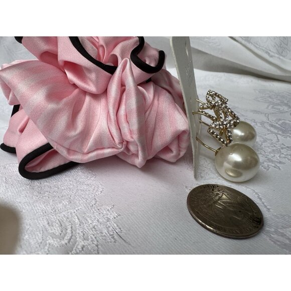 Mint 14KT White & Gold Plated Goldtone Pearl Bow Lead Free CZ Earrings NEW - Picture 7 of 8